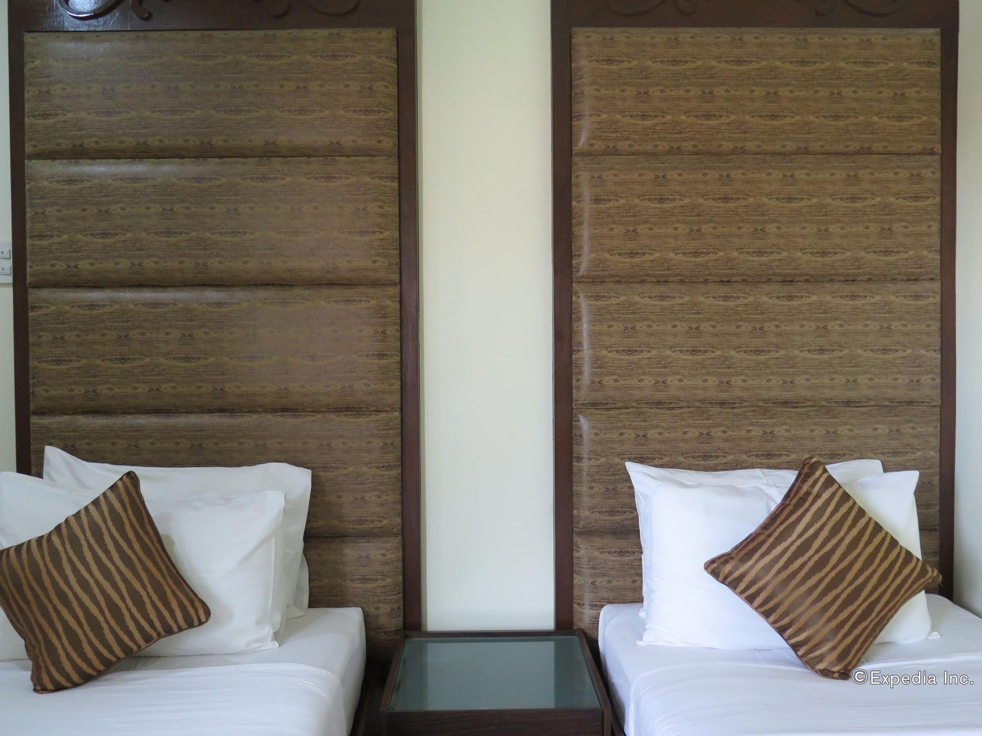 717 Cesar Place Hotel Tagbilaran City Luaran gambar