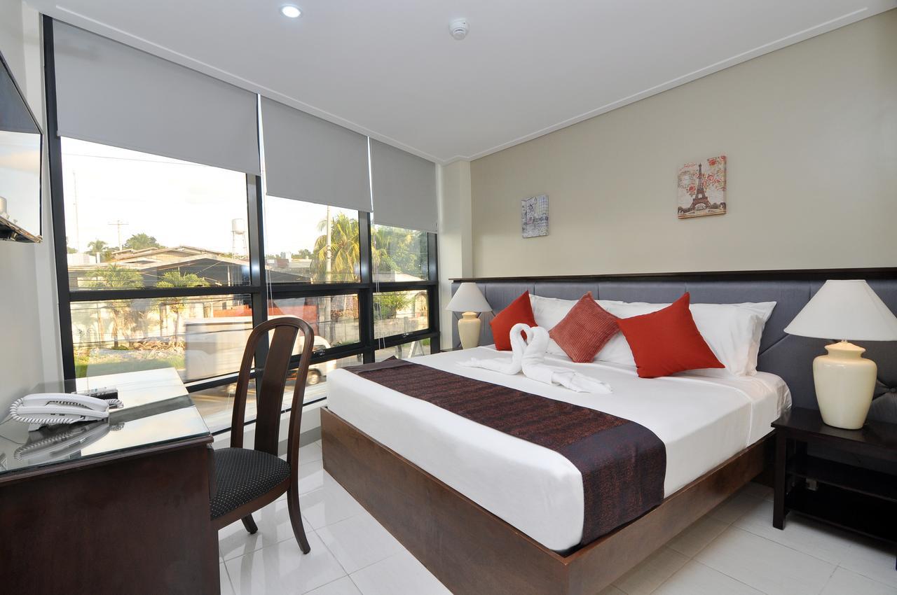 717 Cesar Place Hotel Tagbilaran City Luaran gambar